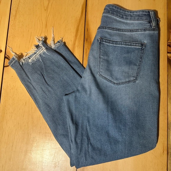 ✨3/$35✨ Of luck size 10 distressed jeans - Picture 5 of 5